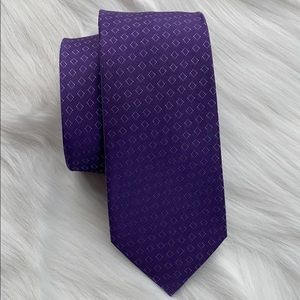 Kenneth Cole silk tie